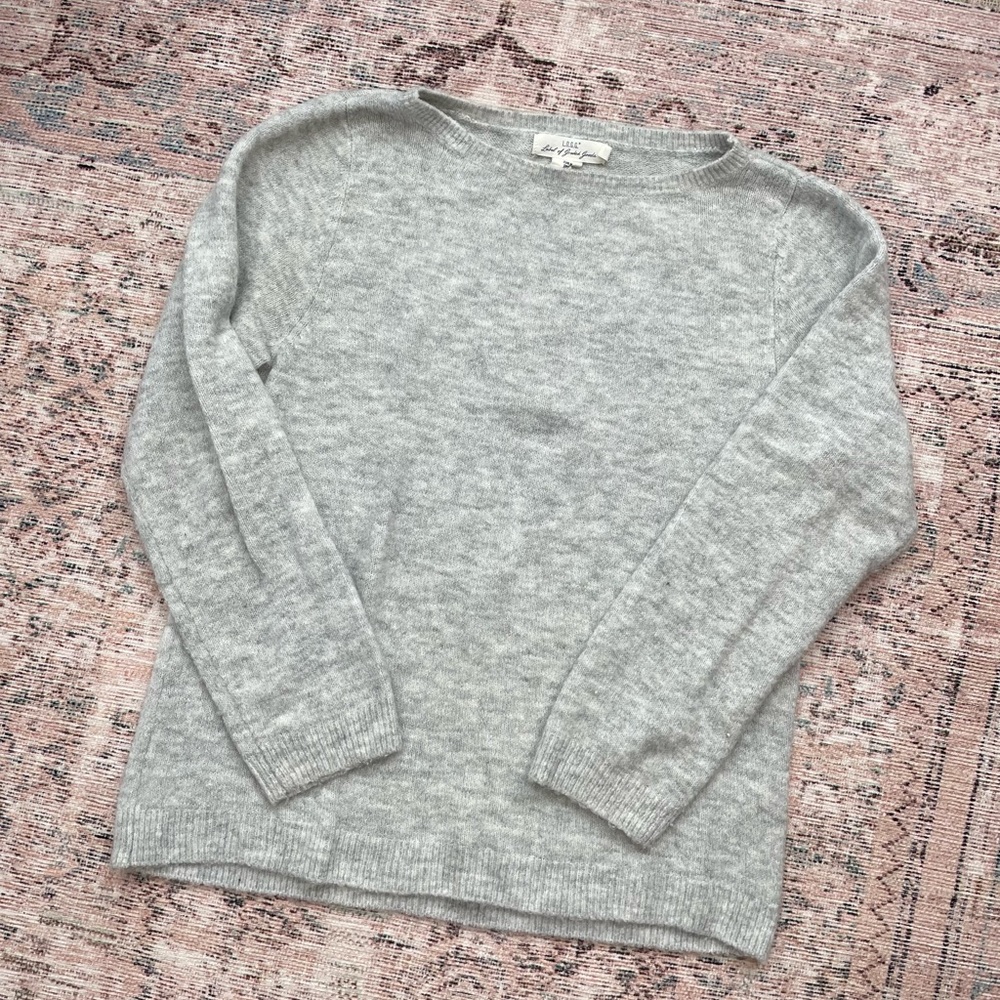 H&M Label of Graded Goods Gray Sweater Size Medium